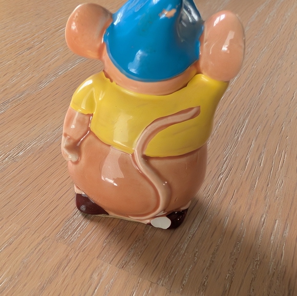 Vintage Walt Disney 2.5" Ceramic Cinderella Gus Mouse Made in Japan Figurine - Picture 4 of 6